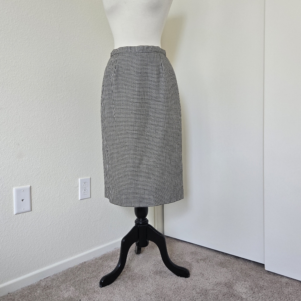Vintage Hanae Mori Paris Pencil Skirt Size 10 Houndstooth Black & White Timeless